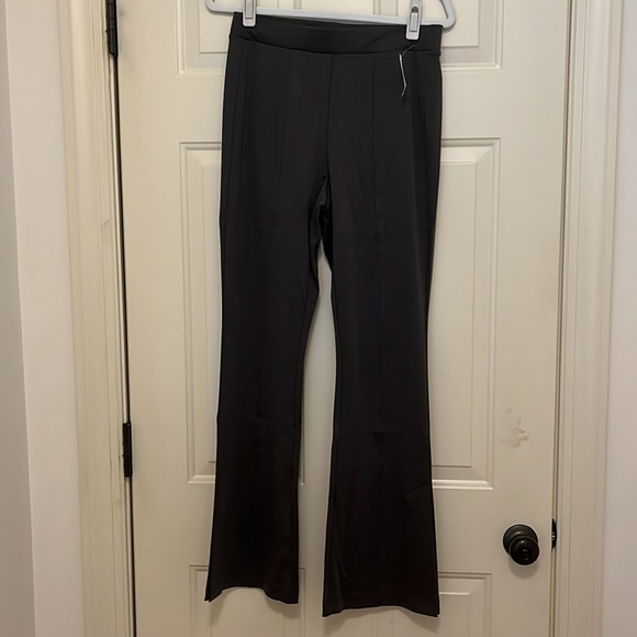 GAP Charcoal Mid Rise Flare Ponte Pants/NWT/Medium - Picture 13 of 14